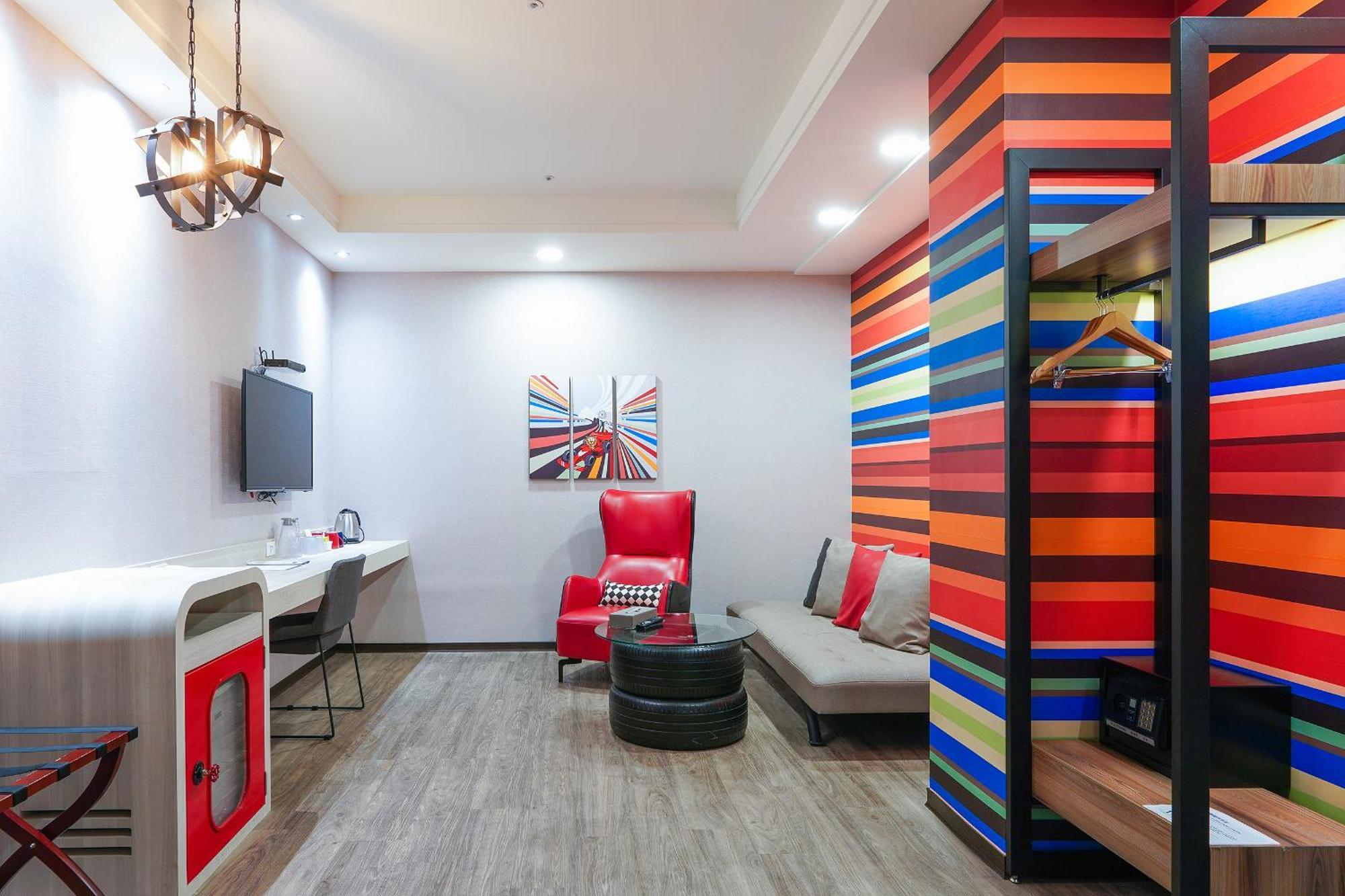 Holiday Garden Hotel Skm Park Cao Hùng Phòng bức ảnh
